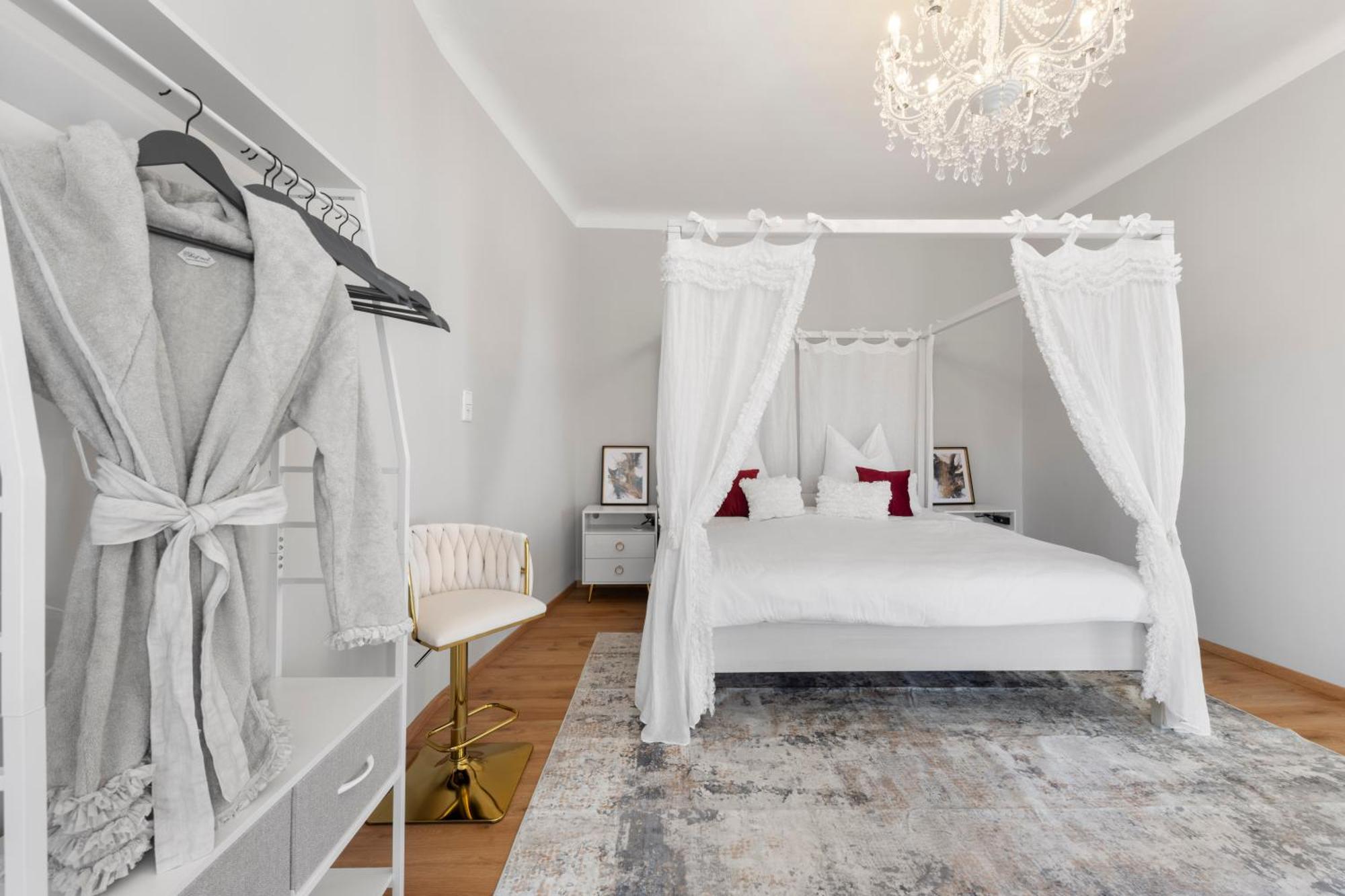 Liebelei Miesbach - Boutique-Apartment Mit Terrasse Im Zentrum Zewnętrze zdjęcie